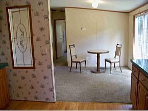 5th image of 1423 SW Bobcat Dr