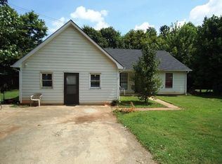 2060 Marshes Glenn Dr, Norcross, GA 30071