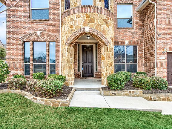 3rd image of 401 Park Meadow Ln