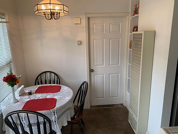2nd image of 914A Madison Ave