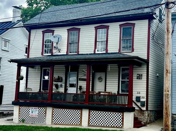 33 S Main St