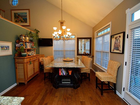 4th image of 125 Sunridge Dr