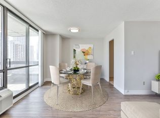 500 Duplex Ave #801, Toronto, ON M4R 1V6