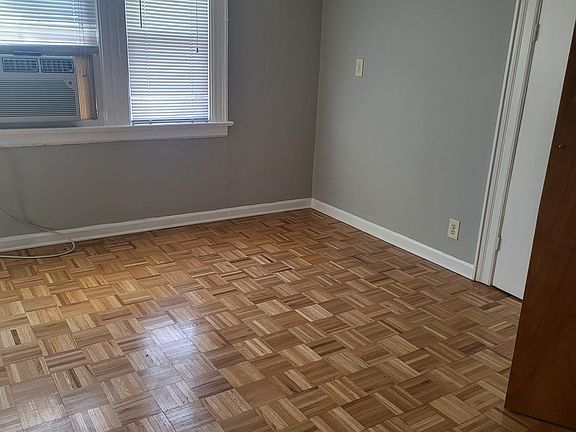 4th image of 315 Egmont Ave Floor 2