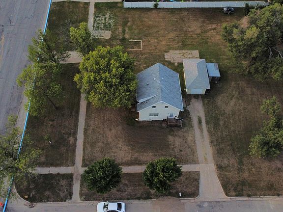 2nd image of 1706 4th Ave N