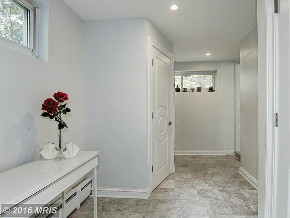 3rd image of 4835 Davenport St NW