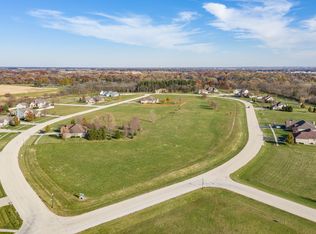 1005 Fox Trail Ln, Somonauk, IL 60552