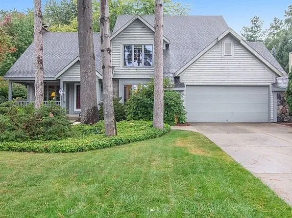 1774 Plateau Dr SW, Wyoming, MI 49519