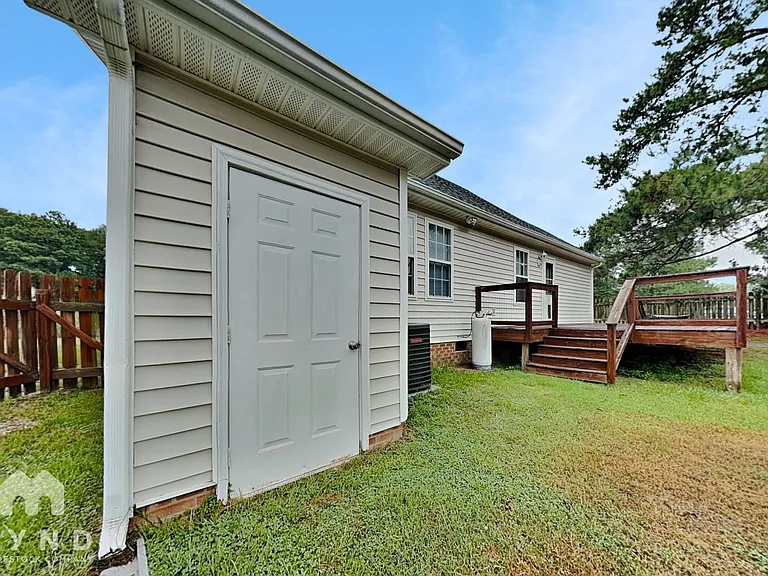 928 Shannondale Dr — Photo 17