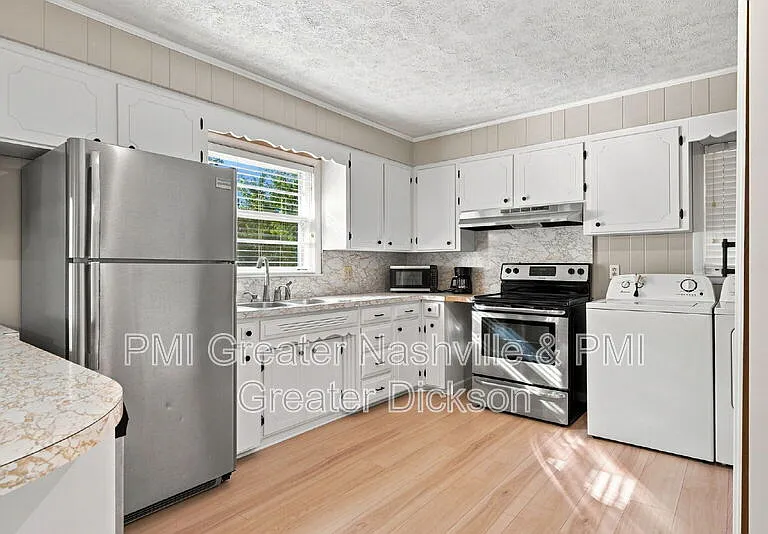 366 N Powers Blvd — Photo 15