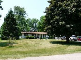 N139 Arrowhead Rd, Fremont, WI 54940