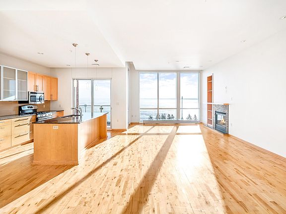 2nd image of 311 E Superior St #704