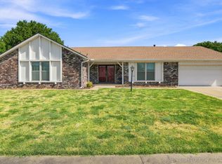 10009 E 40th St, Tulsa, OK 74146
