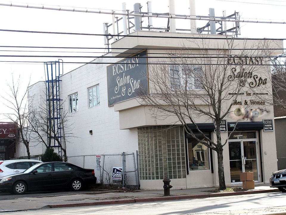 1st image of 4022 Hylan Blvd #1