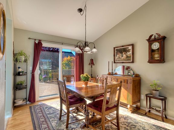 4th image of 7614 69th St NE