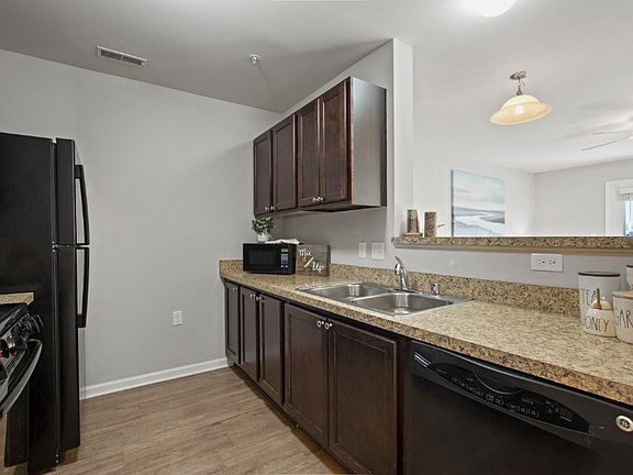 Huron Kitchen