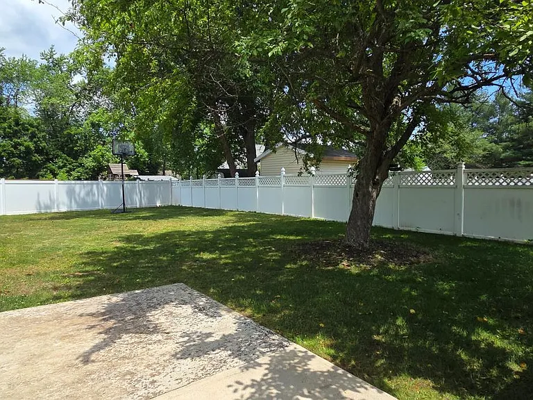 5 Stanley Ave — Photo 18