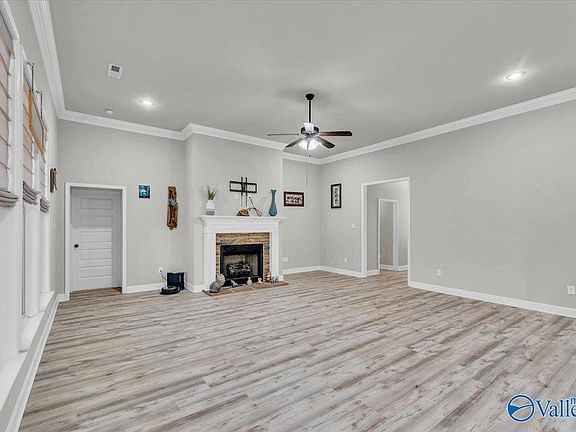 5th image of 18169 Merlin Dr