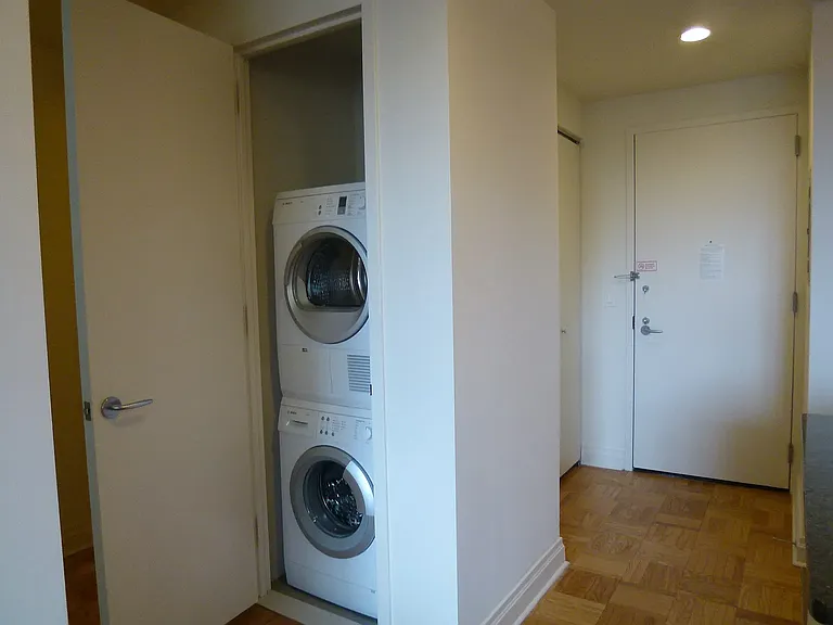 1510 Lexington Ave #17B — Photo 16