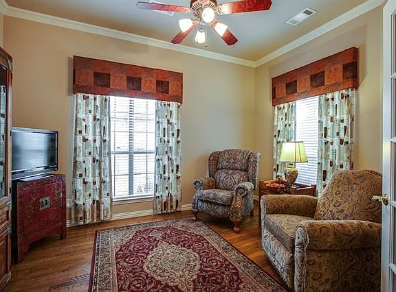 4th image of 779 Ashleigh Ln