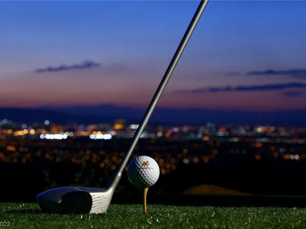 511 Rock Peak Dr, Henderson, NV 89012
