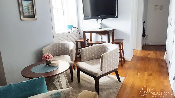 Rented by City Connections Realty | media 7