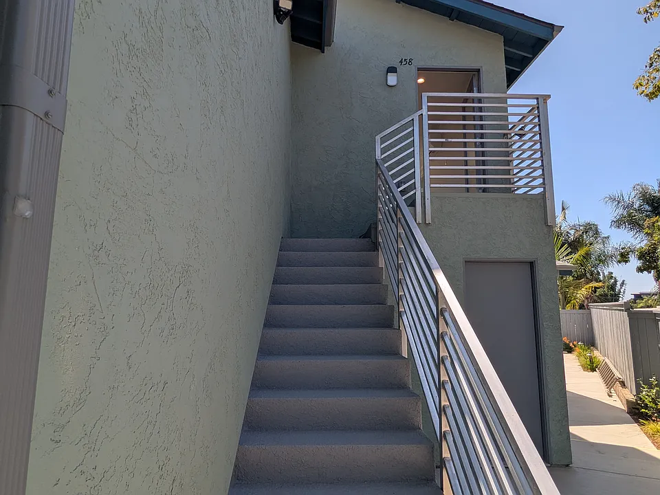 458 Birmingham Dr