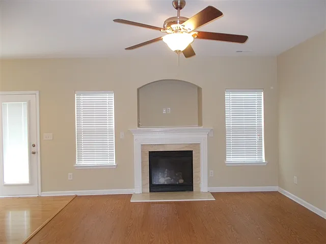 10505 Meadow Crossing Ln — Photo 7