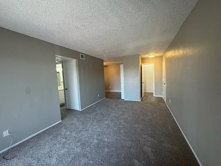 La Cima Apartments — Photo 52