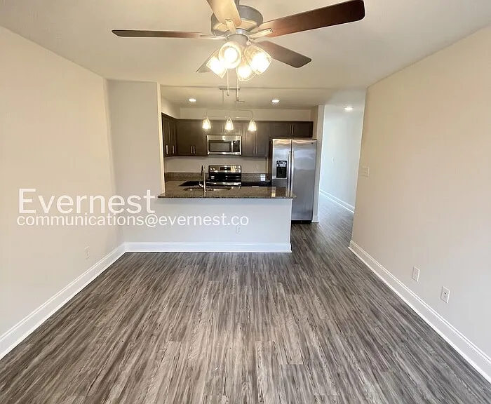 1000 Henry Place Blvd #204 — Photo 5