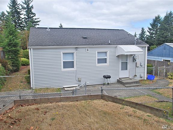 4th image of 4910 N 30th St