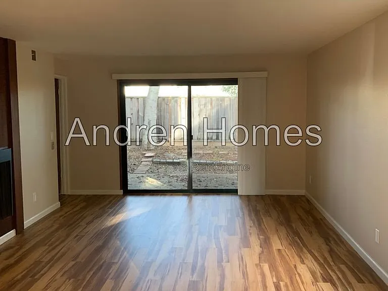 150 Sea Ridge Ct #2 — Photo 12