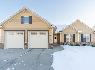 2933 Villa Way, Menasha, WI 54952