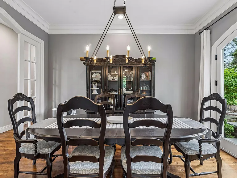 15700 Portico Dr — Photo 22