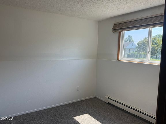 5th image of 1008 1st St NE