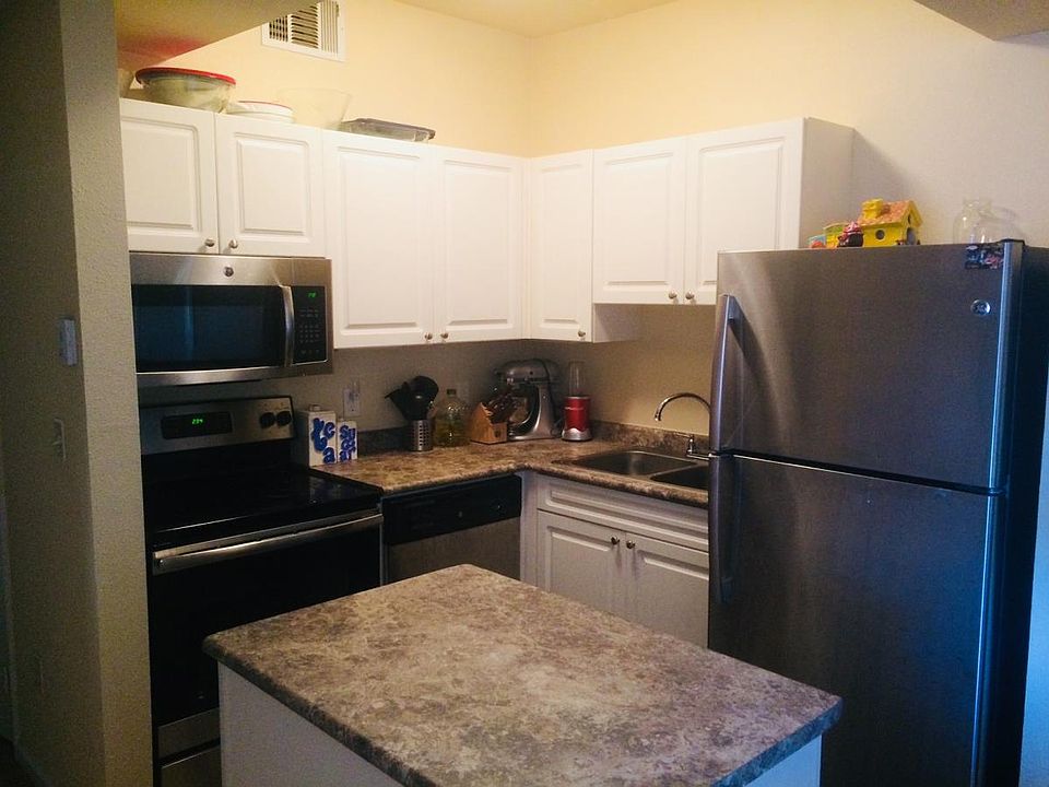 2nd image of 12664 Roosevelt Ln APT H3