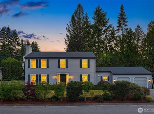 12810 SE 22nd Pl, Bellevue, WA