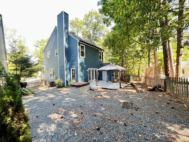 3 Landover Ct — Photo 3