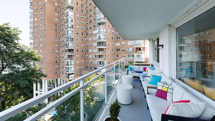 Sold by Compass | media 35