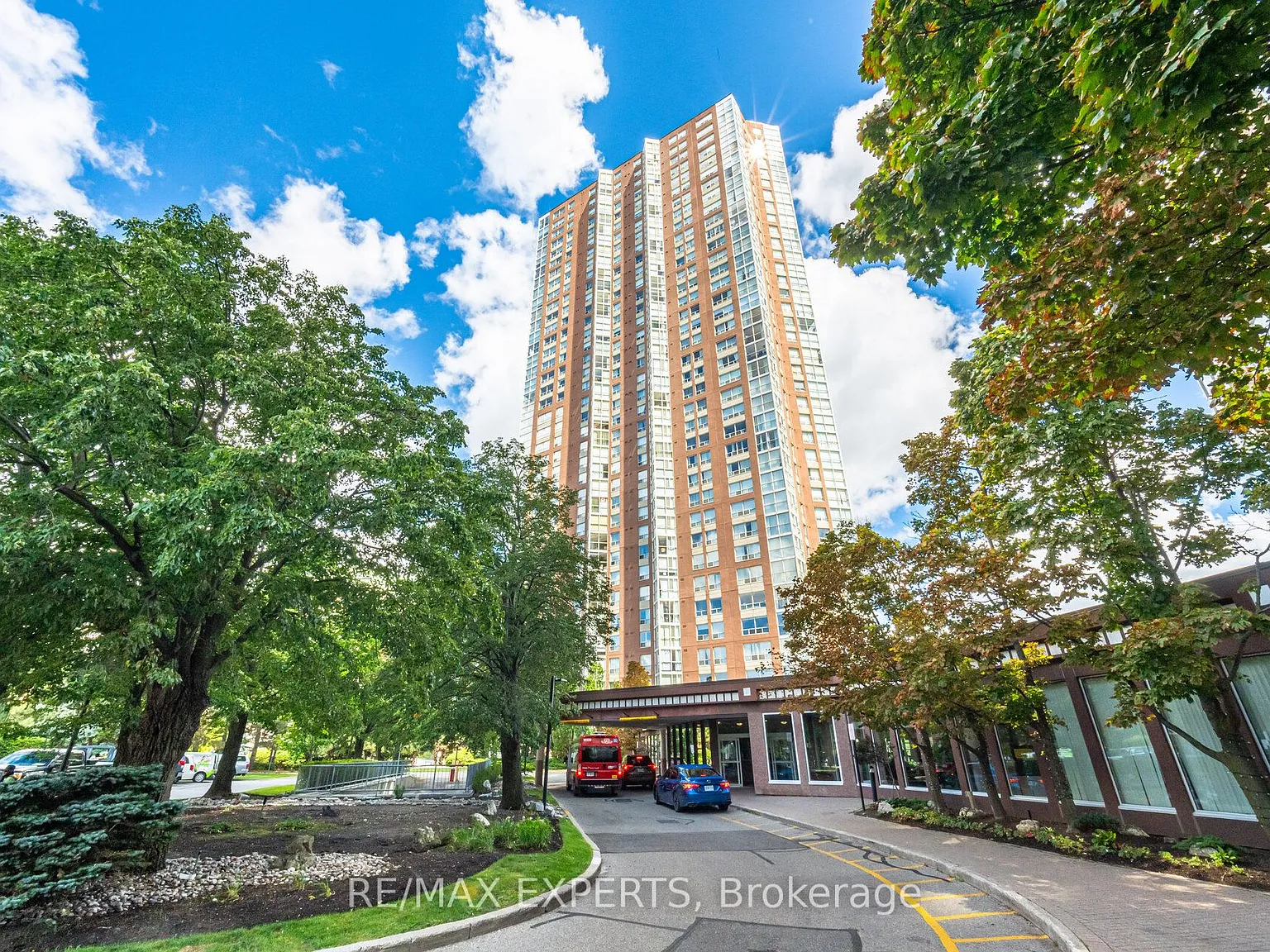 2 bed, $2,300 — Photo 2