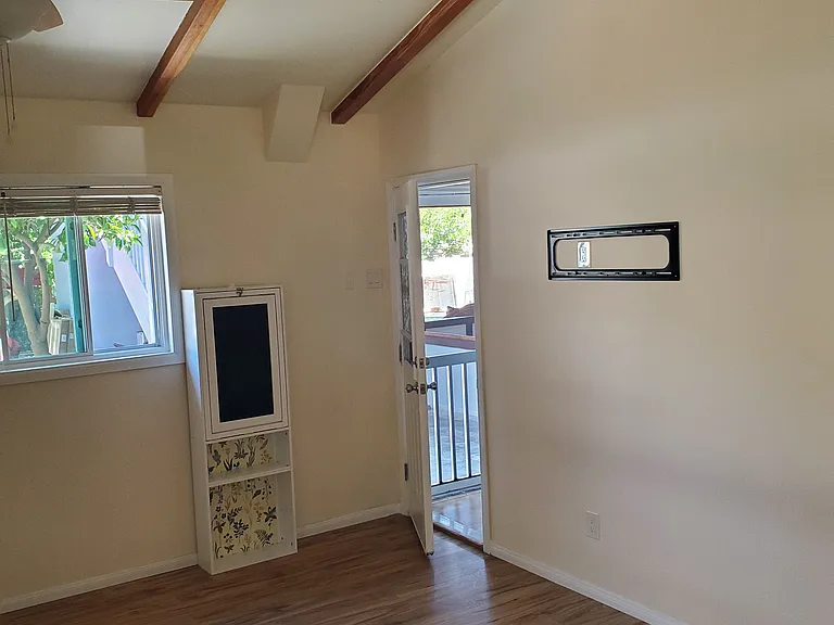 2121 Ainsley Rd #1 — Photo 4