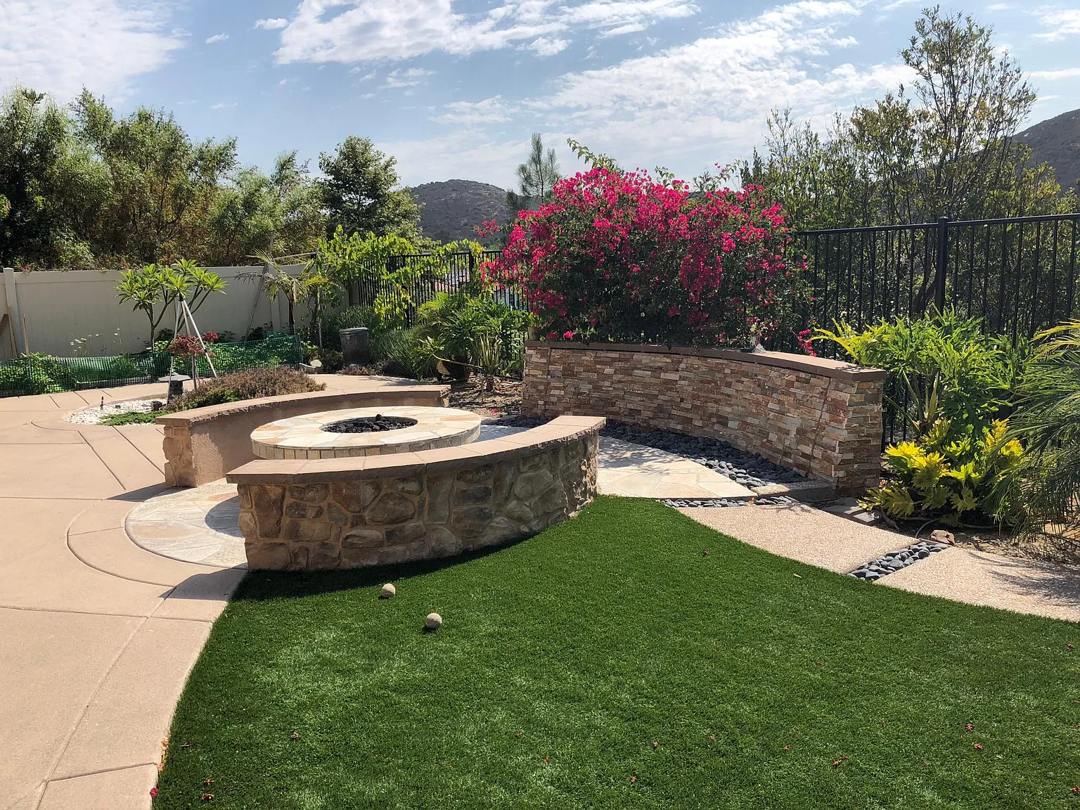 6 bed, 4.5 bath, 3970 sqft, $7,600 — Photo 3