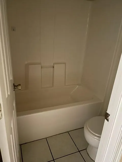 3 bed, 1212 sqft, $1,800 — Photo 4