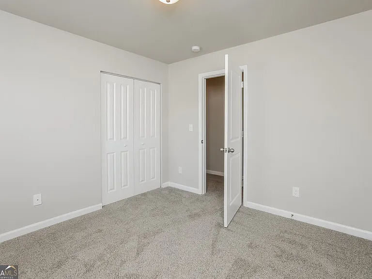 317 Nutwood Trce — Photo 15