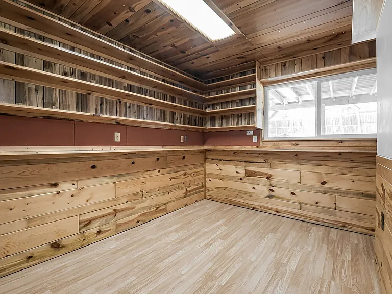 11664 W Saratoga Ave — Photo 13