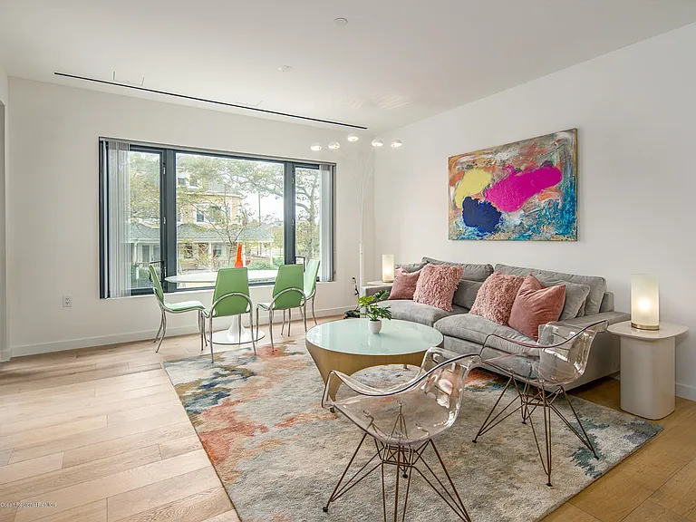 601 Heck St #207 — Photo 11