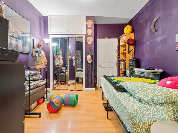 285 Lincoln Avenue image 20 of 36