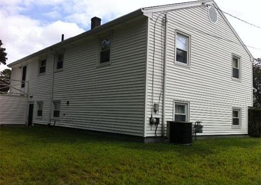 2nd image of 178 Dunbar St