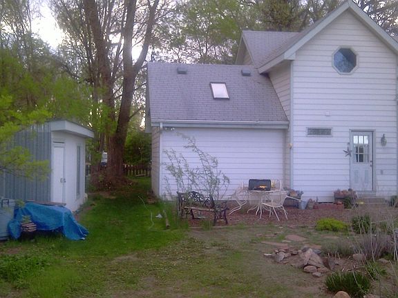 4th image of 3802 Empire St