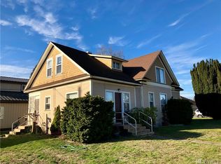 213 5th St, Lynden, WA 98264